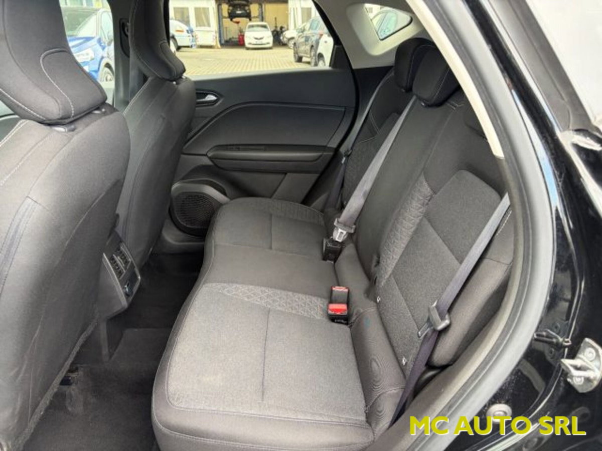 Renault Captur TCe 100 CV GPL Techno (8)