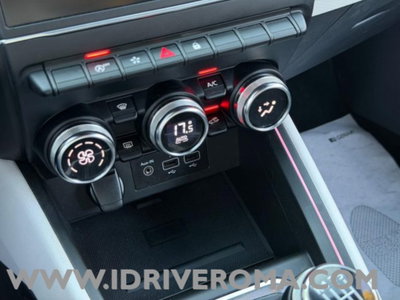Renault Clio 1.0 tce Techno Gpl 100cv (15)