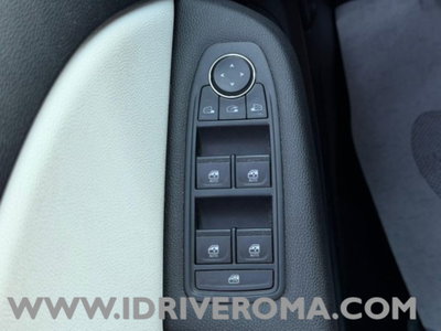 Renault Clio 1.0 tce Techno Gpl 100cv (16)