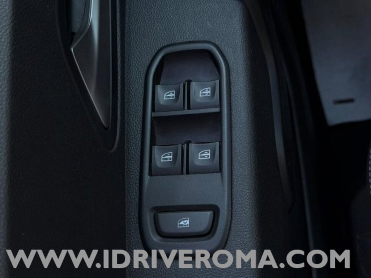Dacia Duster 1.0 TCe GPL 4x2 Essential (13)