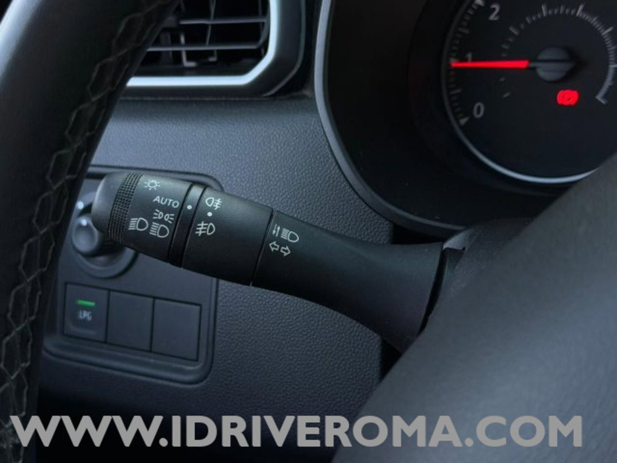 Dacia Duster 1.0 TCe GPL 4x2 Essential (17)