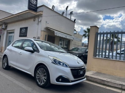 Peugeot 208 82 5 porte Allure usata
