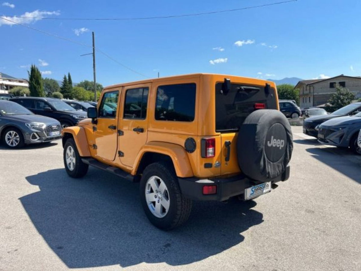 Jeep Wrangler Unlimited 3.6 V6 Sahara Auto (6)