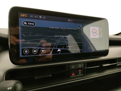 Jeep Avenger 1.2 turbo e-hybrid mhev Summit fwd 110cv edct6 (9)