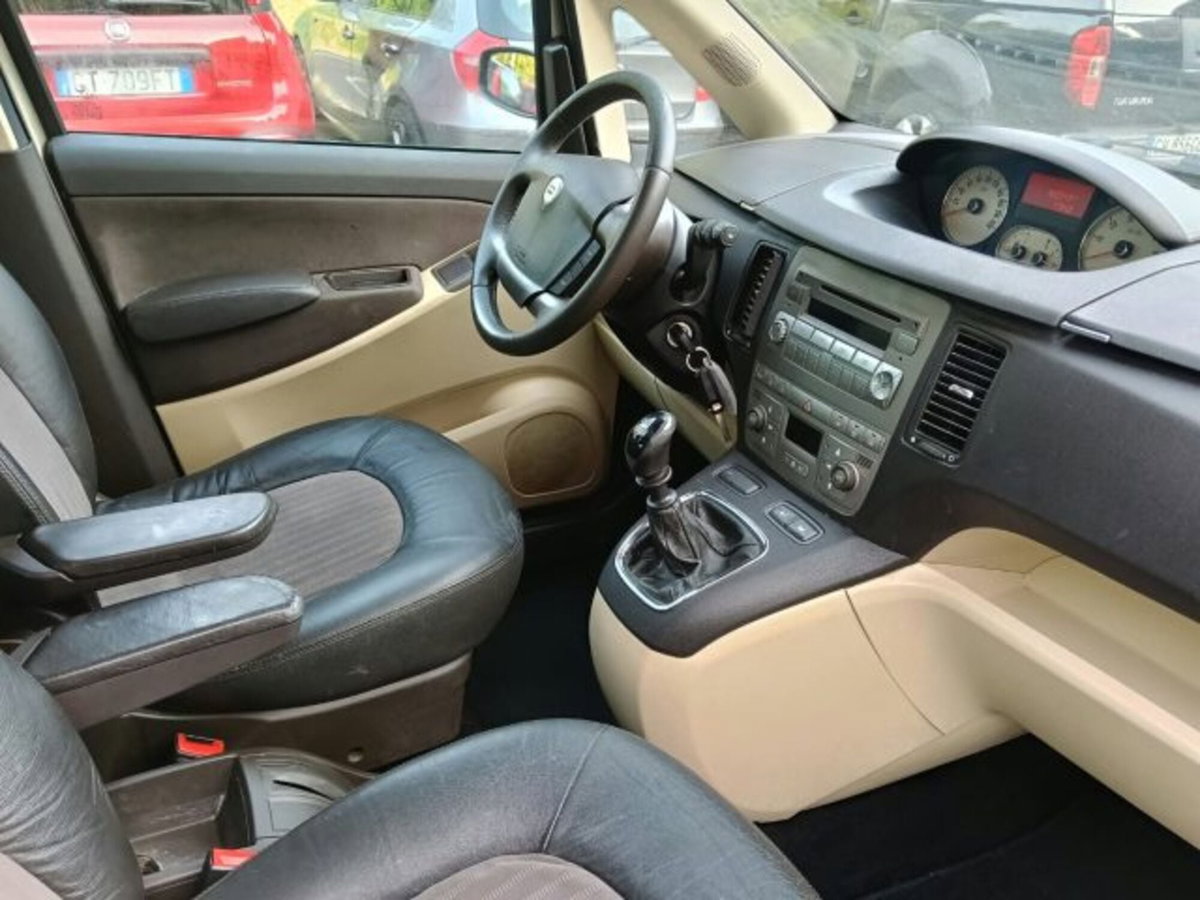 Lancia Musa 1.4 16V Platino (3)