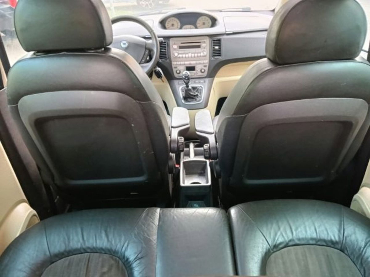 Lancia Musa 1.4 16V Platino (9)