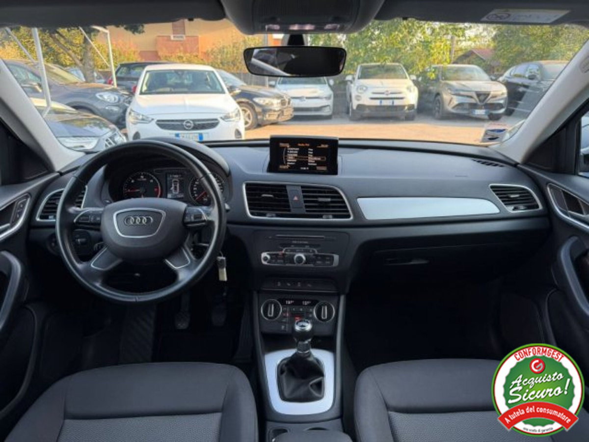 Audi Q3 2.0 TDI 120 CV Business (6)