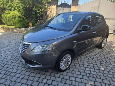 Lancia Ypsilon 1.2 69 CV 5 porte Silver usata