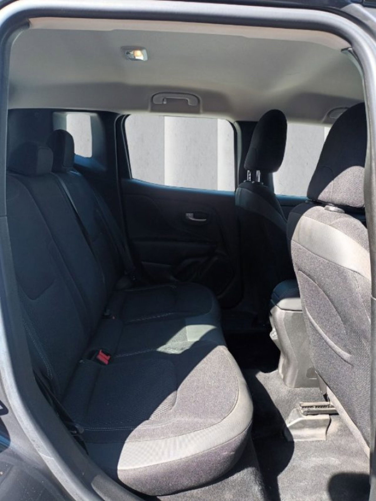 Jeep Renegade 1.5 turbo t4 mhev Summit 2wd dct (8)