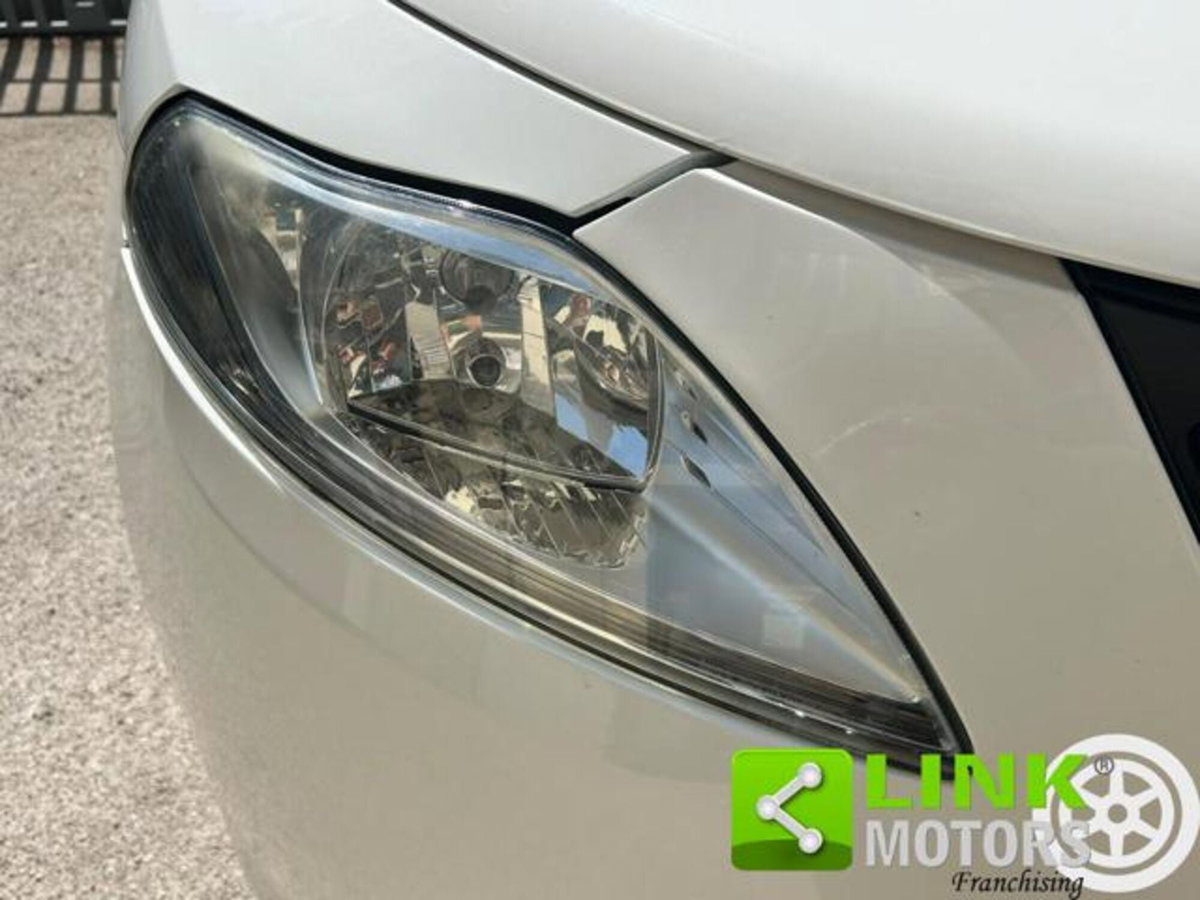 Lancia Ypsilon 0.9 TwinAir 85 CV 5 porte S&S Elefantino (15)