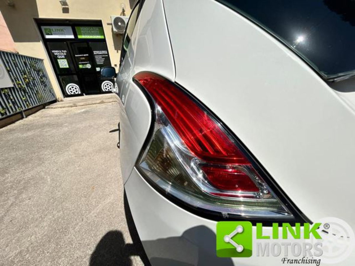 Lancia Ypsilon 0.9 TwinAir 85 CV 5 porte S&S Elefantino (16)