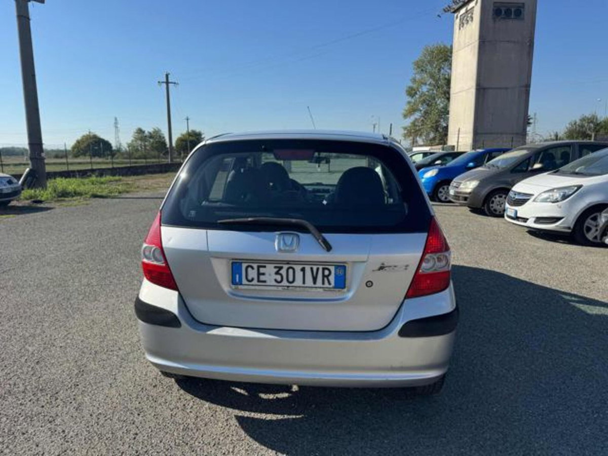 Honda Jazz 1.2 i-DSi 5p. (5)