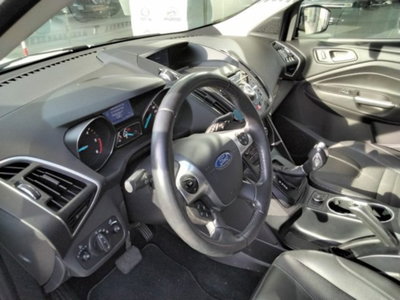 Ford Kuga 2.0 TDCI 150 CV S&S 4WD Titanium X (16)