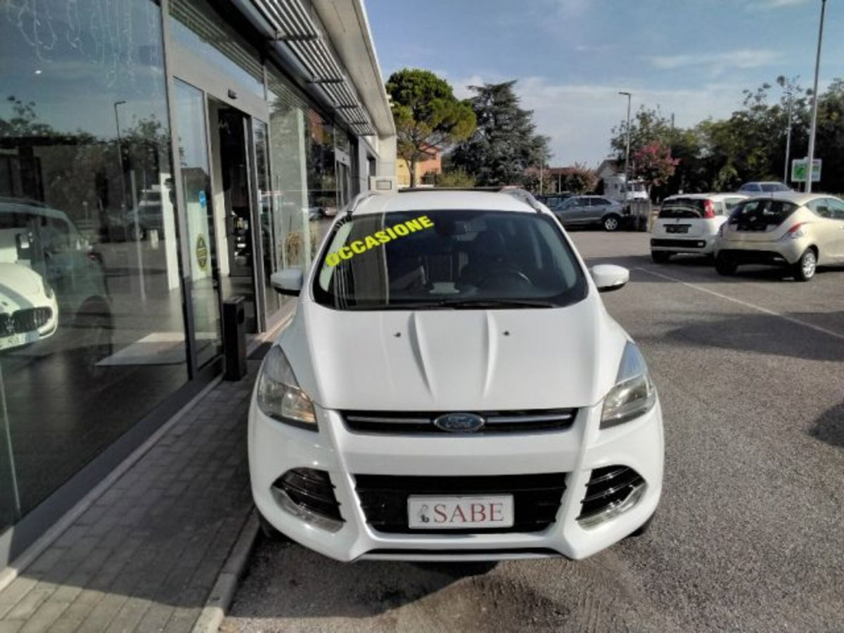 Ford Kuga 2.0 TDCI 150 CV S&S 4WD Titanium X (3)