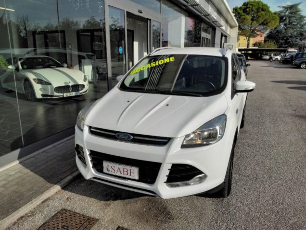 Ford Kuga 2.0 TDCI 150 CV S&S 4WD Titanium X (5)