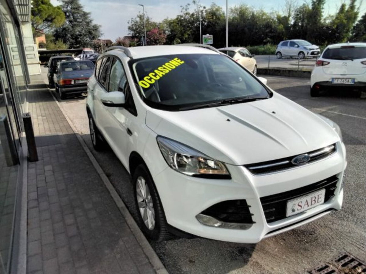 Ford Kuga 2.0 TDCI 150 CV S&S 4WD Titanium X (6)