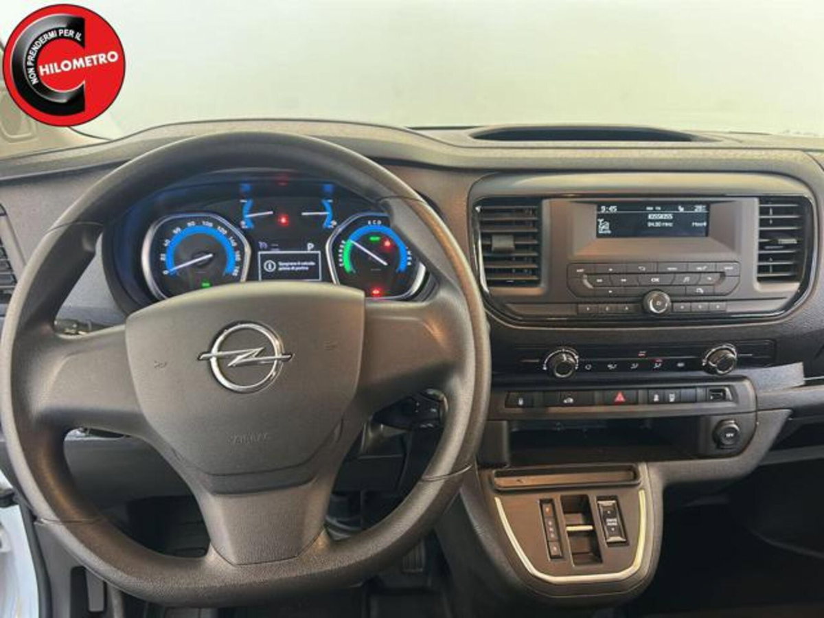 Opel Vivaro Furgone e M 136cv 75kWh vetrato (9)