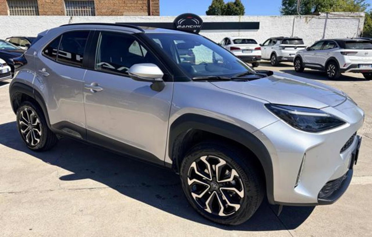Toyota Yaris Cross 1.5 Hybrid 5p. E-CVT Orange Edition (3)