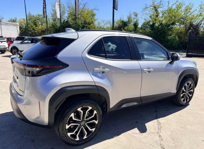 Toyota Yaris Cross 1.5 Hybrid 5p. E-CVT Orange Edition (4)
