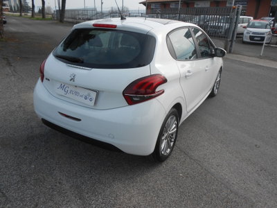 Peugeot 208 BlueHDi 100 Stop&Start 5 porte Allure (3)