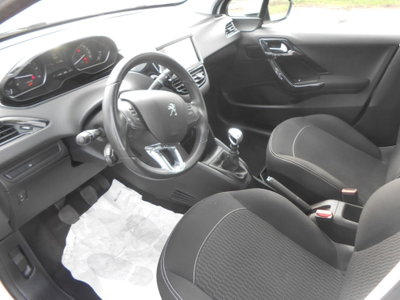 Peugeot 208 BlueHDi 100 Stop&Start 5 porte Allure (8)