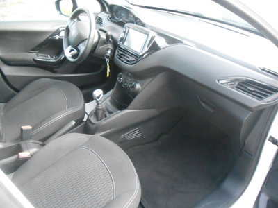 Peugeot 208 BlueHDi 100 Stop&Start 5 porte Allure (9)
