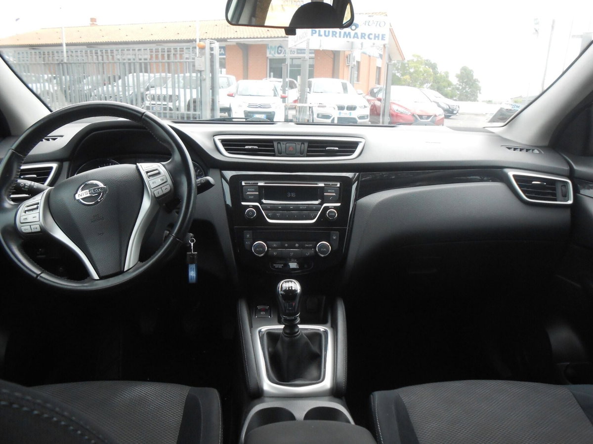 Nissan Qashqai 1.5 dCi Acenta (10)