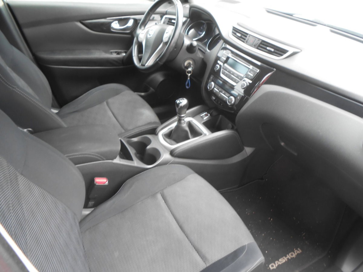 Nissan Qashqai 1.5 dCi Acenta (6)