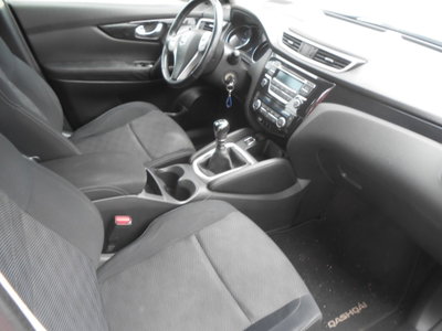 Nissan Qashqai 1.5 dCi Acenta (6)