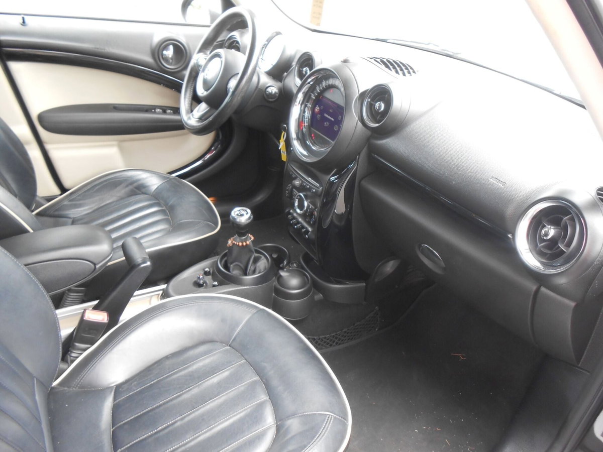 MINI Mini Countryman 1.6 Cooper D Countryman (6)