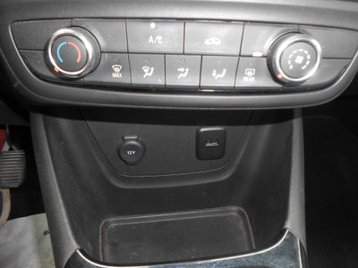 Opel Crossland X 1.6 ECOTEC D 8V Start&Stop Advance (12)