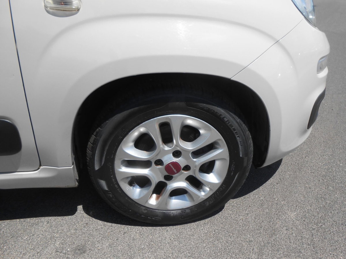 Fiat Panda 1.3 MJT 95 CV S&S Lounge (17)