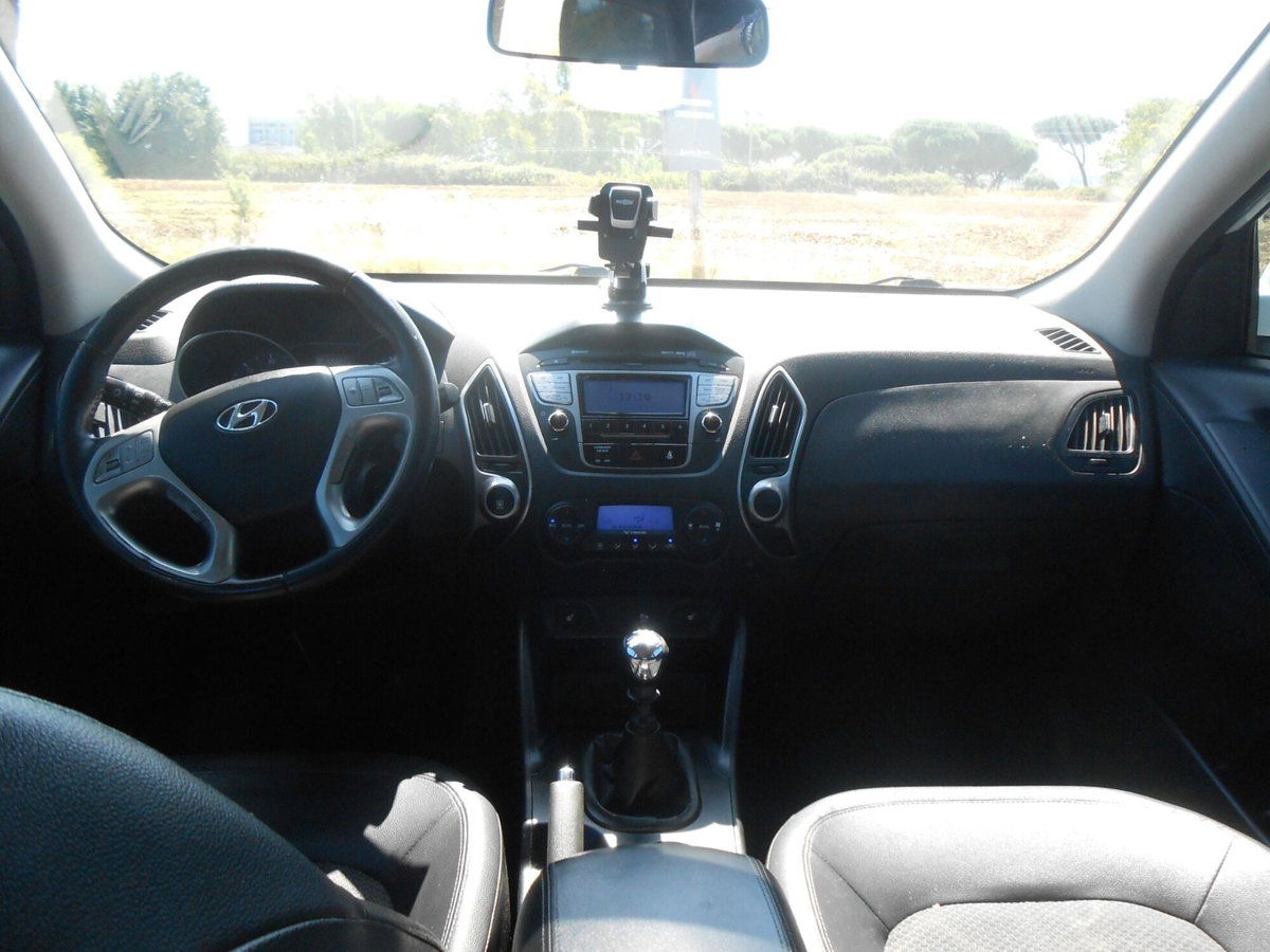 Hyundai ix35 2.0 CRDi 2WD Comfort (10)
