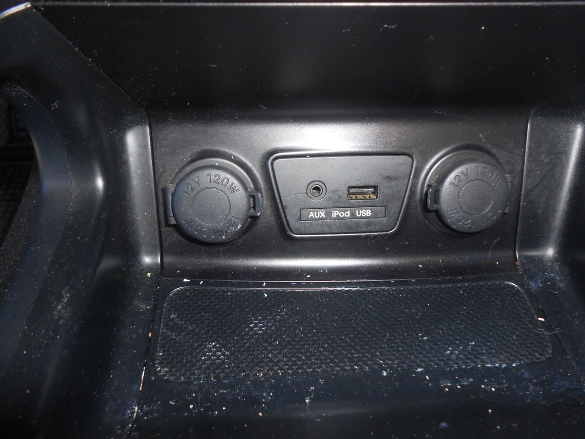 Hyundai ix35 2.0 CRDi 2WD Comfort (13)