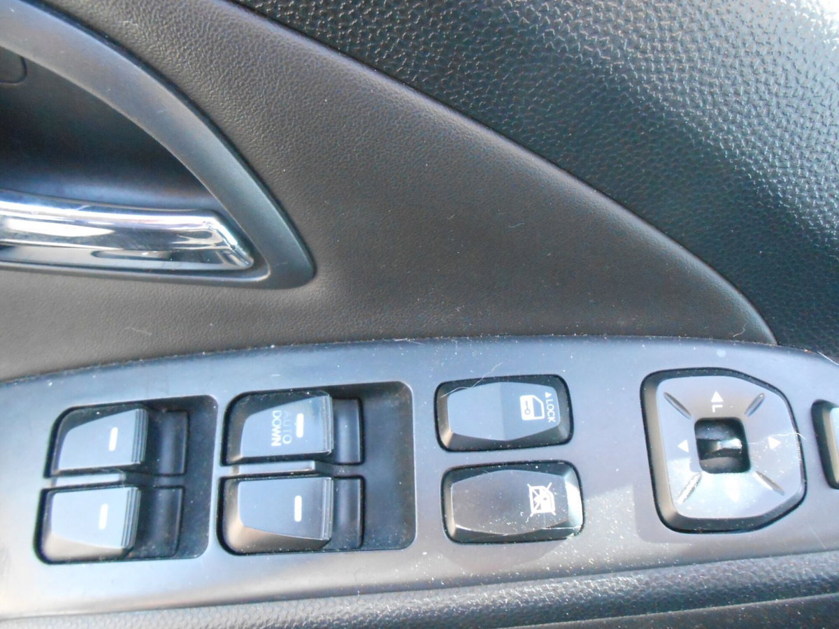 Hyundai ix35 2.0 CRDi 2WD Comfort (15)