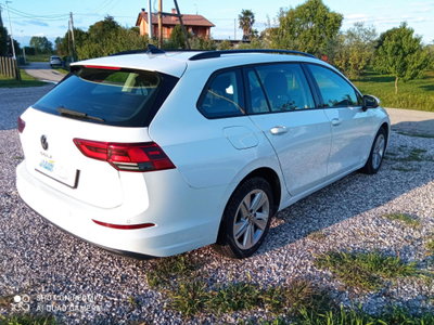 Volkswagen Golf Variant 2.0 TDI SCR DSG Life (9)