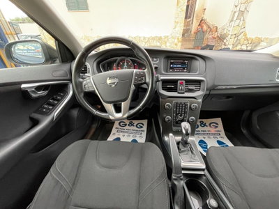Volvo V40 Cross Country D2 1.6 Kinetic (13)
