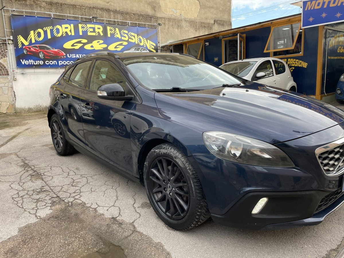 Volvo V40 Cross Country D2 1.6 Kinetic (6)
