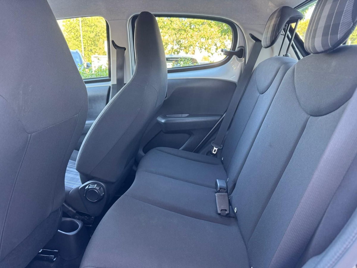 Peugeot 108 72 3 porte Active (9)