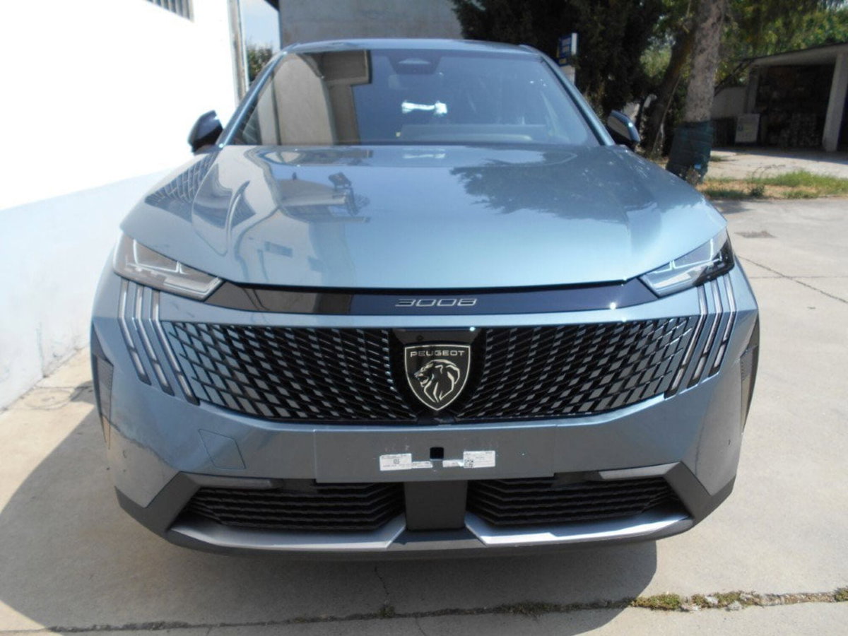Peugeot 3008 1.2 hybrid GT 145cv e-dcs6 (7)