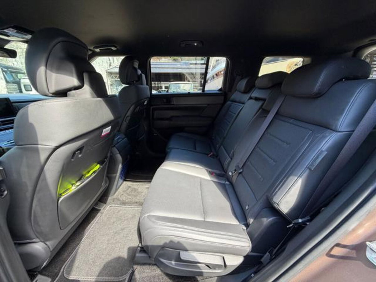 Hyundai Santa Fe 1.6 t-gdi phev XClass Bose&Tech 4wd at 7p.ti (12)