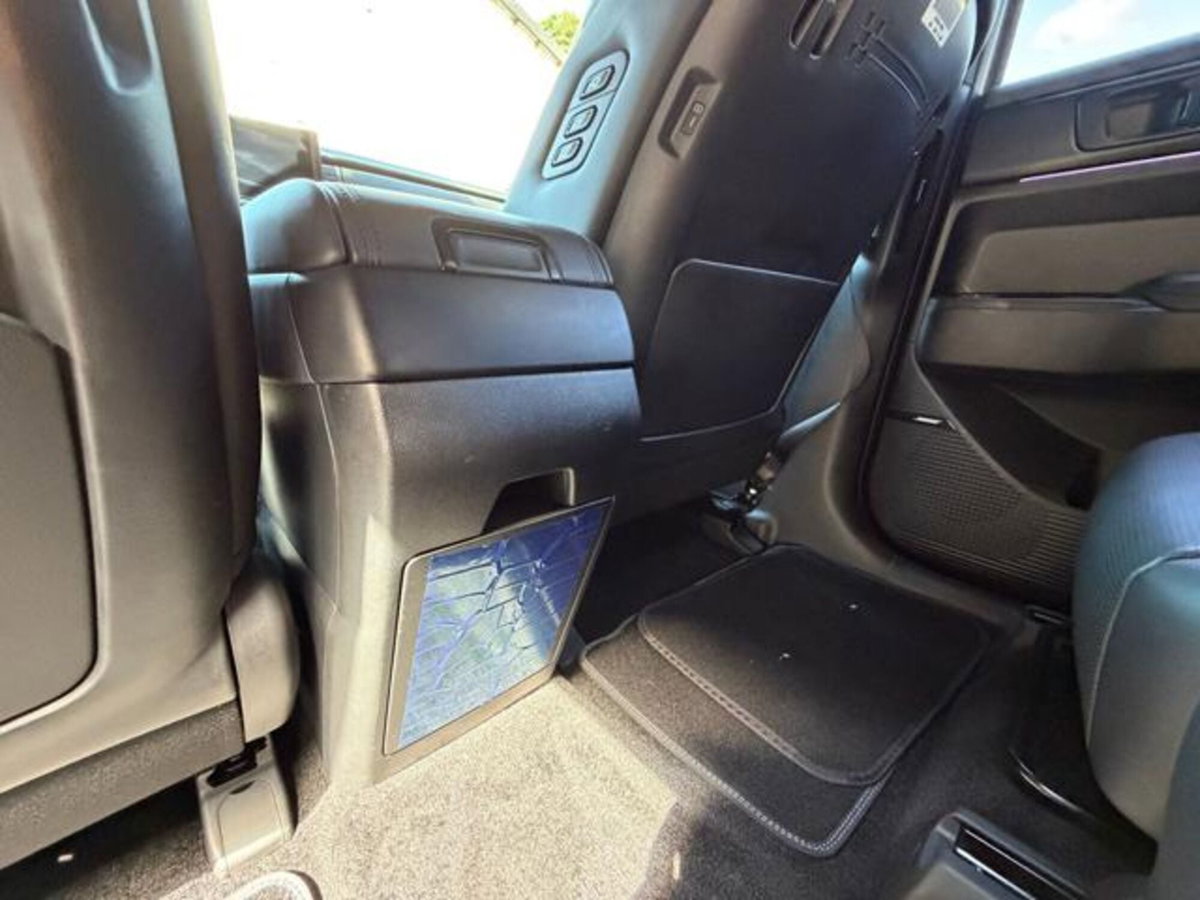 Hyundai Santa Fe 1.6 t-gdi phev XClass Bose&Tech 4wd at 7p.ti (20)