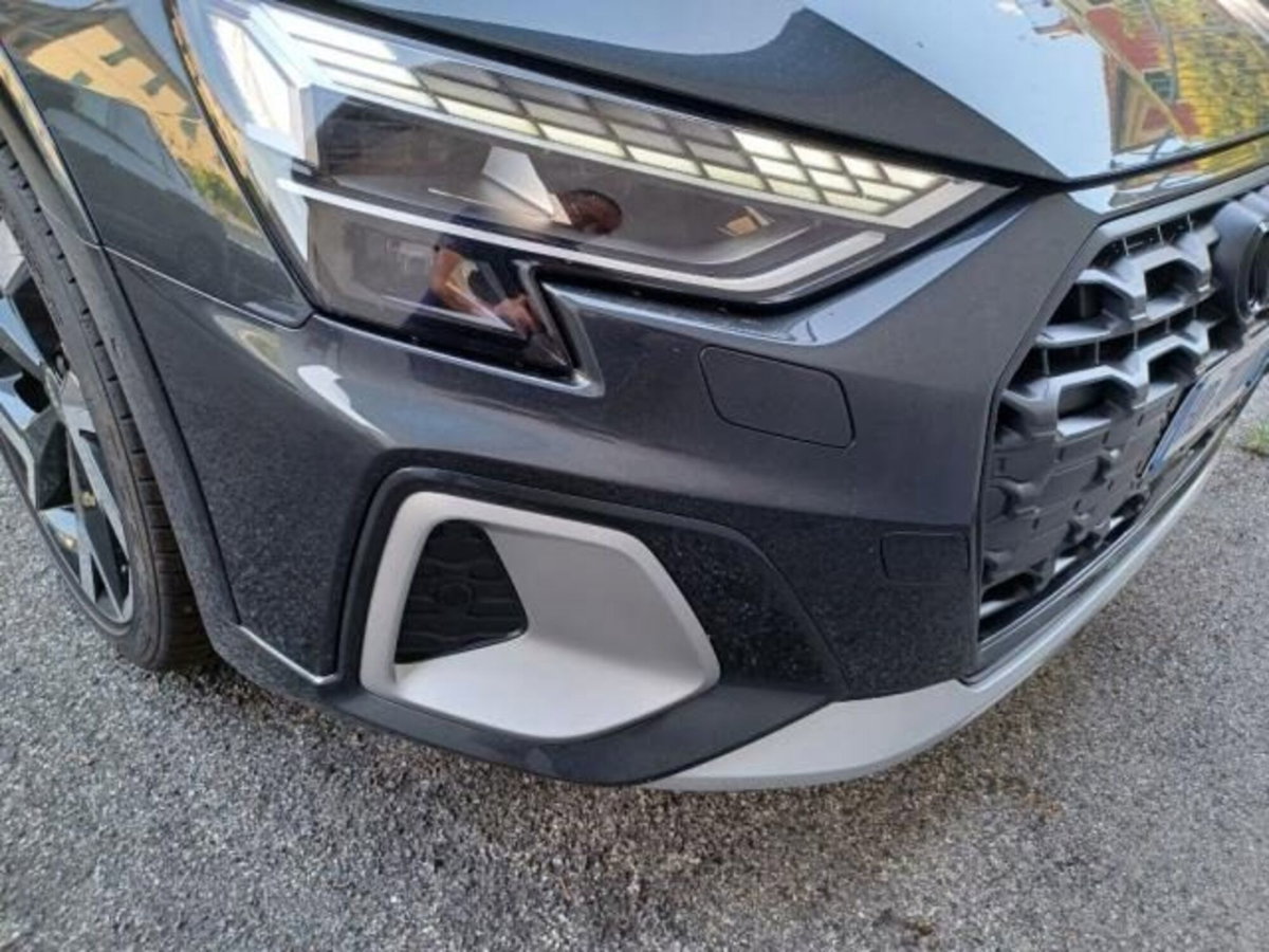 Audi A3 allstreet 2.0 tdi Identity Contrast 150cv s-tronic (13)