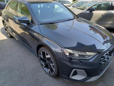 Audi A3 allstreet 2.0 tdi Identity Contrast 150cv s-tronic (2)