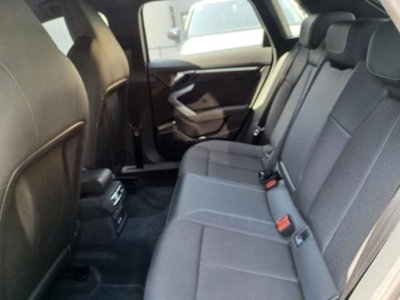 Audi A3 allstreet 2.0 tdi Identity Contrast 150cv s-tronic (8)