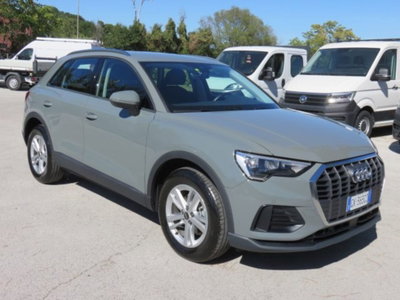 Audi Q3 35 TFSI S tronic Business (2)