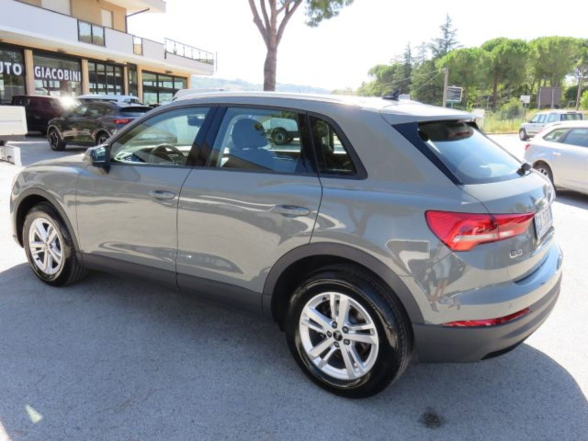 Audi Q3 35 TFSI S tronic Business (4)