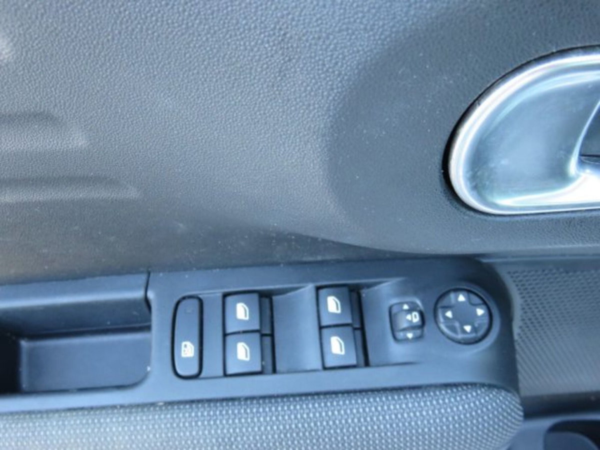 Citroen C3 Aircross BlueHDi 110 S&S Feel (7)