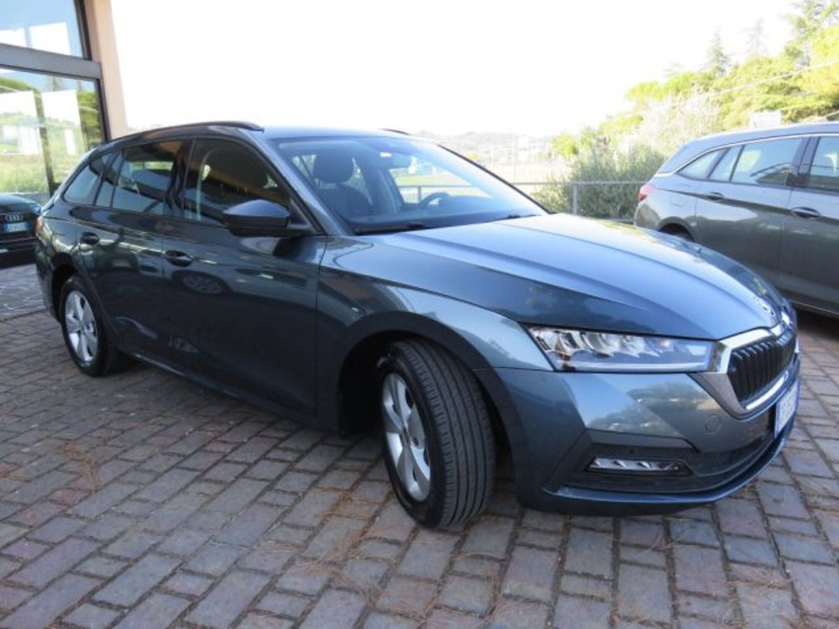 Skoda Octavia Station Wagon 1.5 G-TEC DSG Wagon Executive (3)