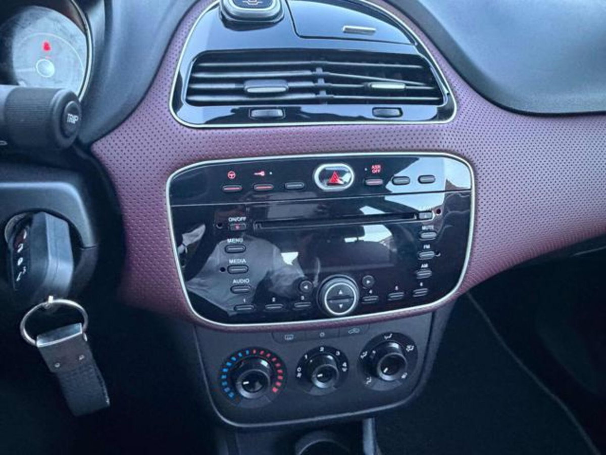 Fiat Punto Evo 1.3 Mjt 75 CV 5 porte Dynamic (11)
